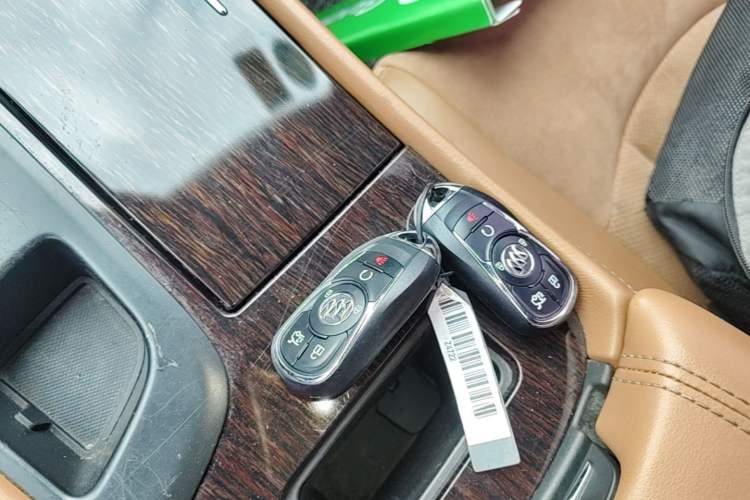 Used Buick LaCrosse 2016 20T Elite Edition Vehicle Key