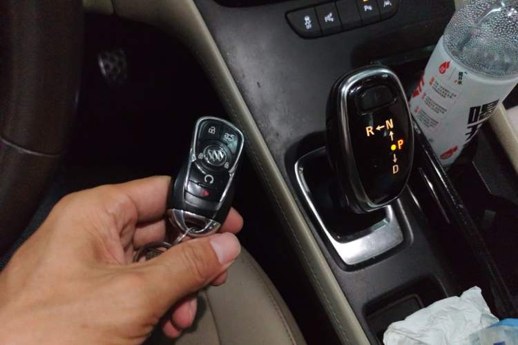 Used Buick LaCrosse 2016 30H Luxury Version Vehicle Key