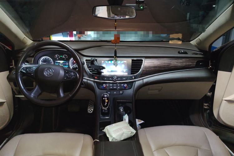 Used Buick LaCrosse 2016 Revised 20T Leading Edition Center Console