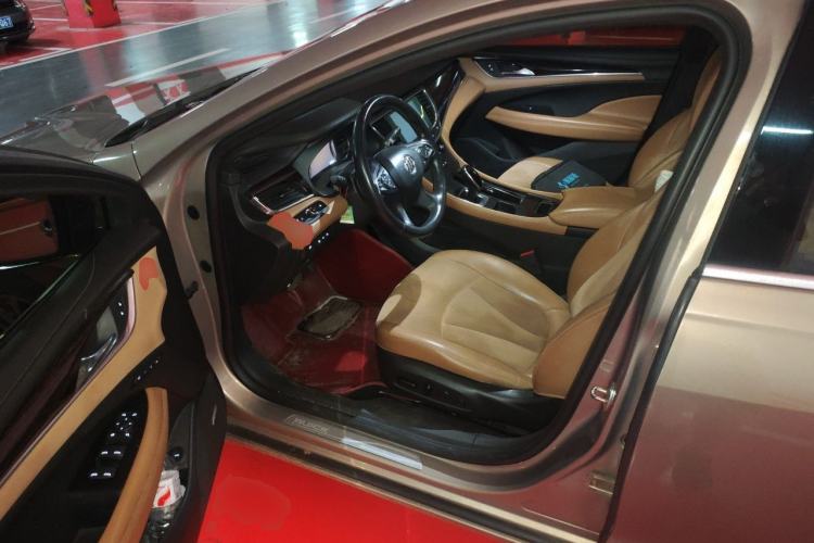 Used Buick LaCrosse 2016 28T Flagship Model Driver Seat