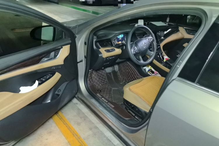 Used Buick LaCrosse 2016 20T Luxury Model Driver Seat