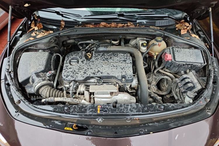 Used Buick LaCrosse 2016 20T Elite Edition Engine Bay