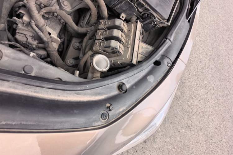 Used Buick LaCrosse 2016 20T Leading Model Engine Bay Left