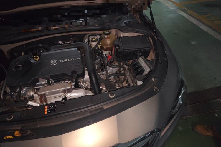 Used Buick LaCrosse 2016 20T Luxury Model Engine Bay Left