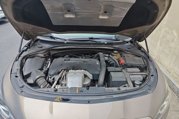 Used Buick LaCrosse 2016 Revised Version 28T Elite Edition Engine Bay