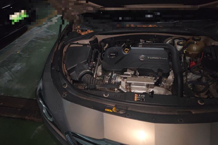 Used Buick LaCrosse 2016 20T Luxury Model Engine Bay Right