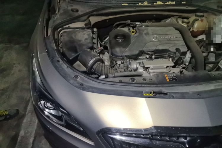 Used Buick LaCrosse 2016 20T Luxury Model Engine Bay Right