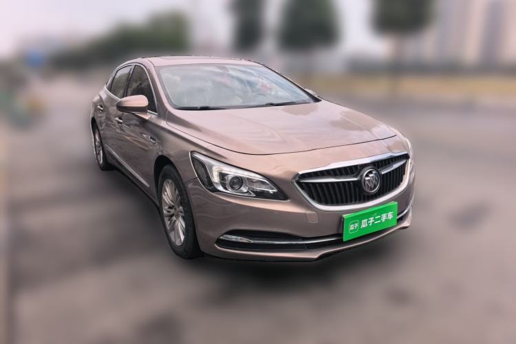 Used Buick LaCrosse 2016 20T Leading Model Front Right 45 Deg