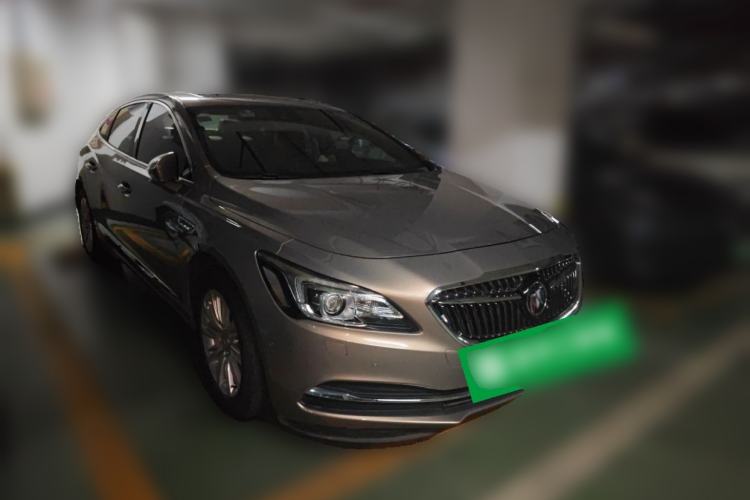 Used Buick LaCrosse 2016 20T Luxury Model Front Right 45 Deg