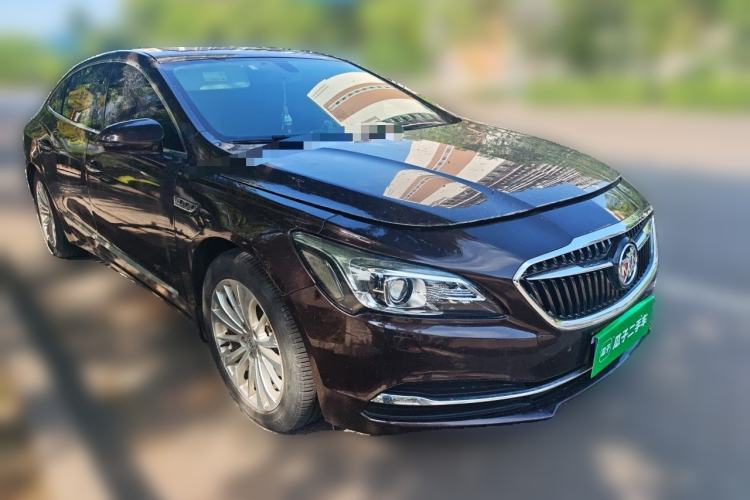 Used Buick LaCrosse 2016 Revised Version 28T Elite Edition Front Right 45 Deg