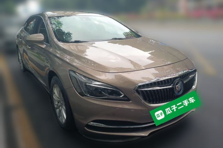 Used Buick LaCrosse 2016 30H Luxury Version Front Right 45 Deg