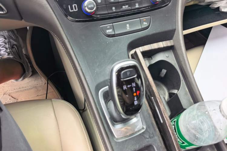 Used Buick LaCrosse 2016 20T Leading Model Gear Lever