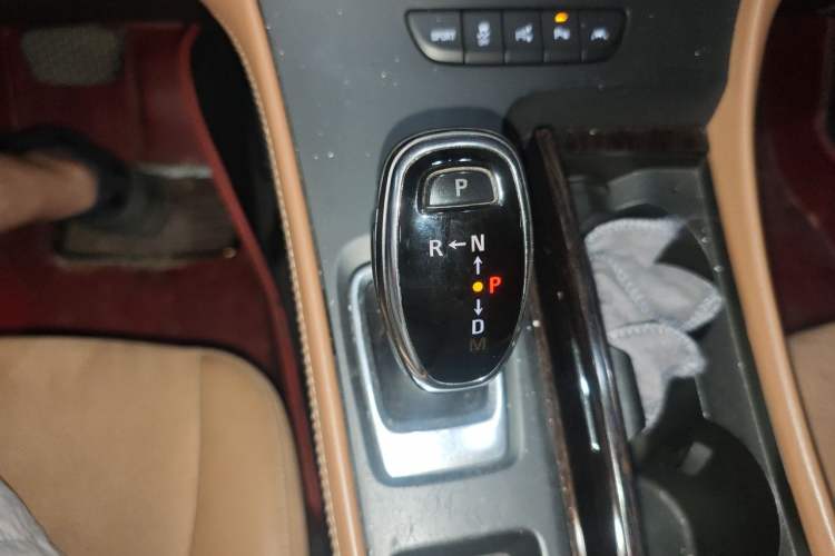 Used Buick LaCrosse 2016 28T Flagship Model Gear Lever