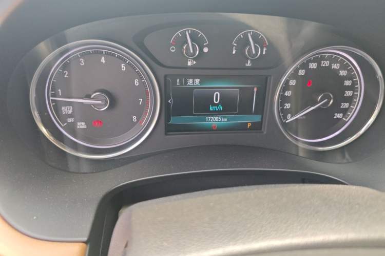 Used Buick LaCrosse 2016 20T Elite Edition Odometer Close Up