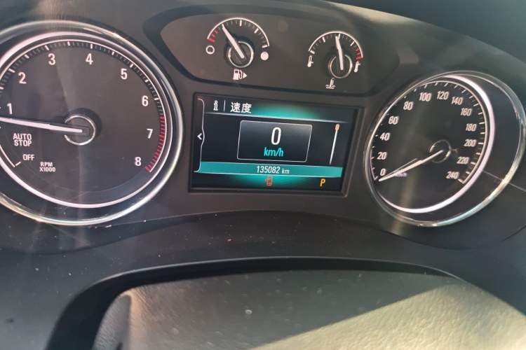 Used Buick LaCrosse 2016 Revised Version 28T Elite Edition Odometer Close Up