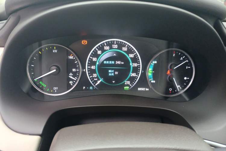 Used Buick LaCrosse 2016 30H Luxury Version Odometer Close Up
