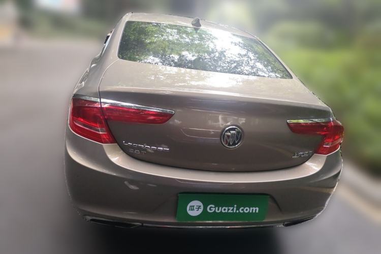 Used Buick LaCrosse 2016 28T Luxury Version Rear