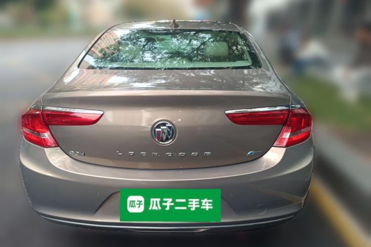 Used Buick LaCrosse 2016 30H Luxury Version Rear