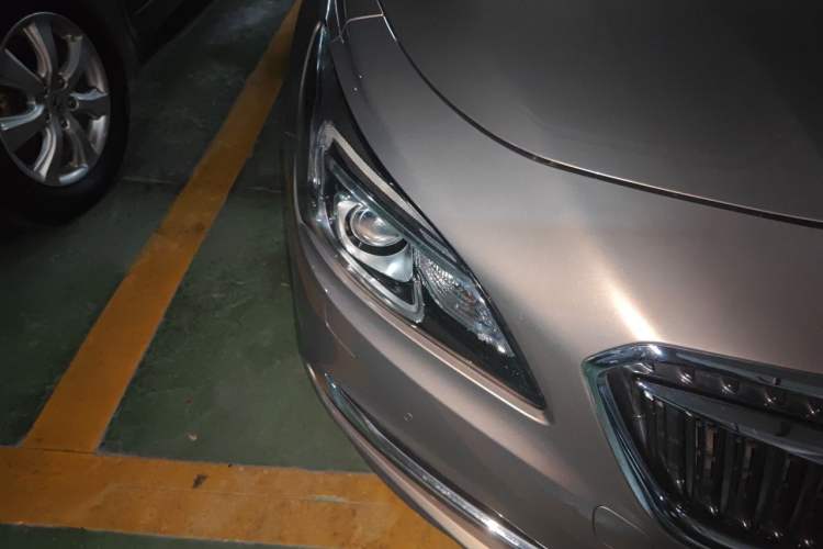 Used Buick LaCrosse 2016 20T Luxury Model Right Front Headlight