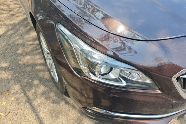 Used Buick LaCrosse 2016 20T Elite Edition Right Front Headlight