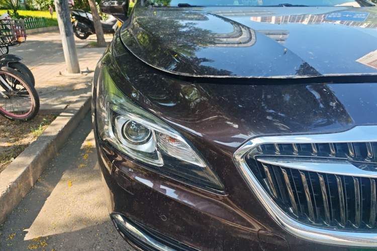 Used Buick LaCrosse 2016 Revised Version 28T Elite Edition Right Front Headlight