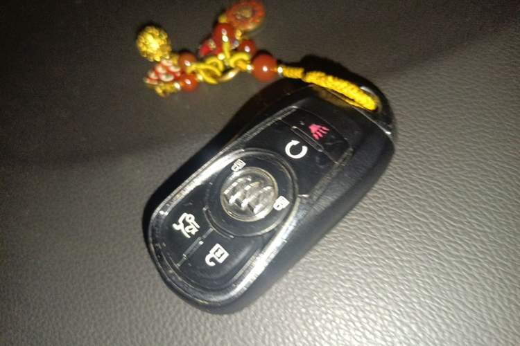 Used Buick LaCrosse 2016 28T Luxury Version Vehicle Key