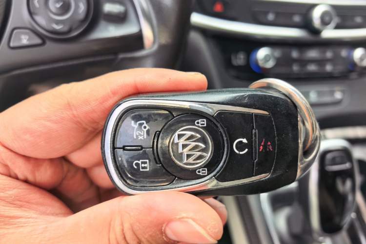 Used Buick LaCrosse 2016 20T Leading Model Vehicle Key