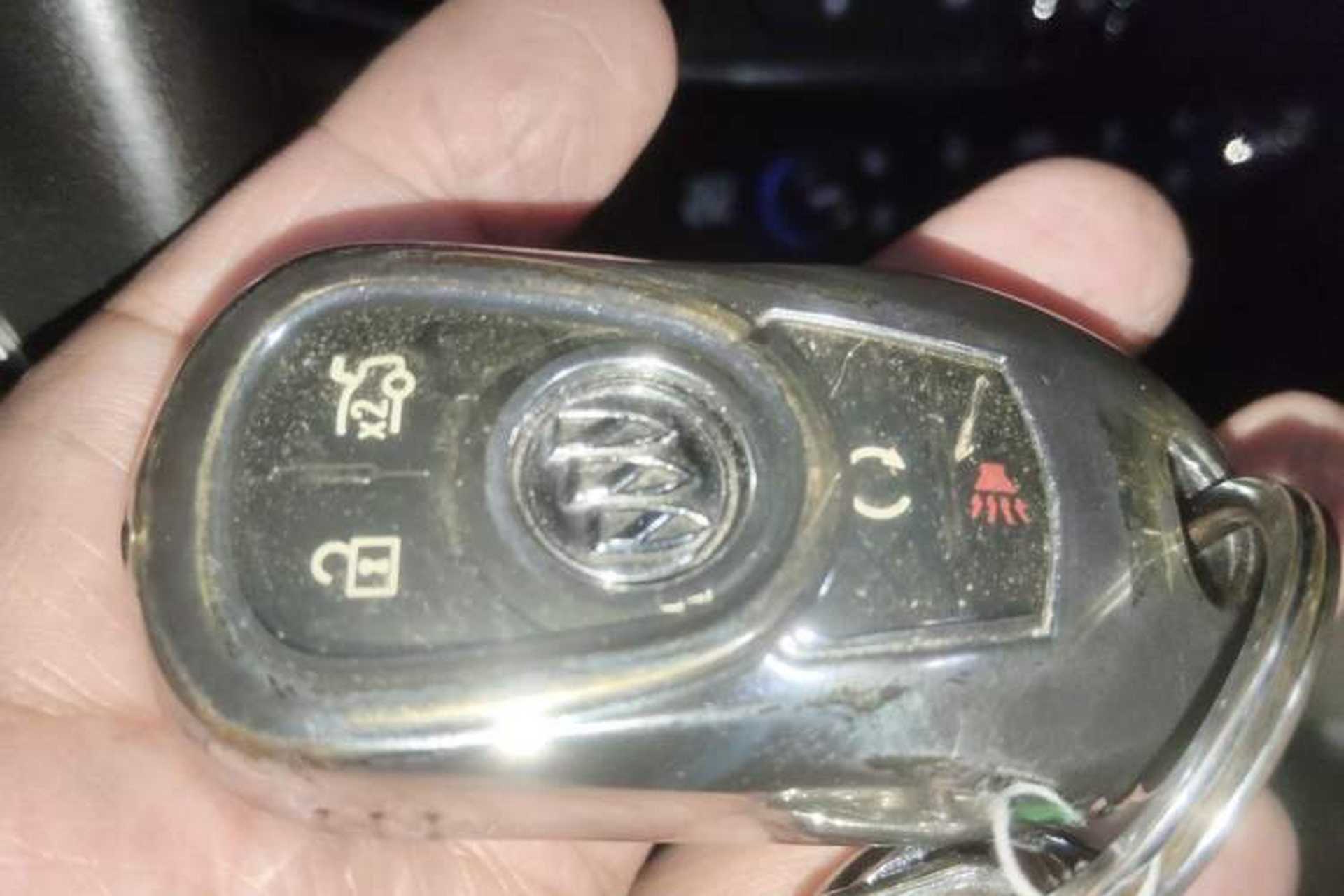 Used Buick LaCrosse 2016 28T Premium Edition Vehicle Key
