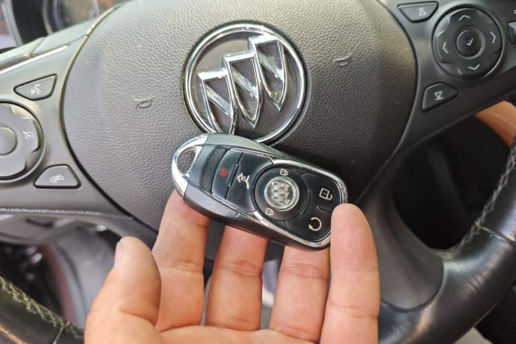 Used Buick LaCrosse 2016 20T Elite Edition Vehicle Key