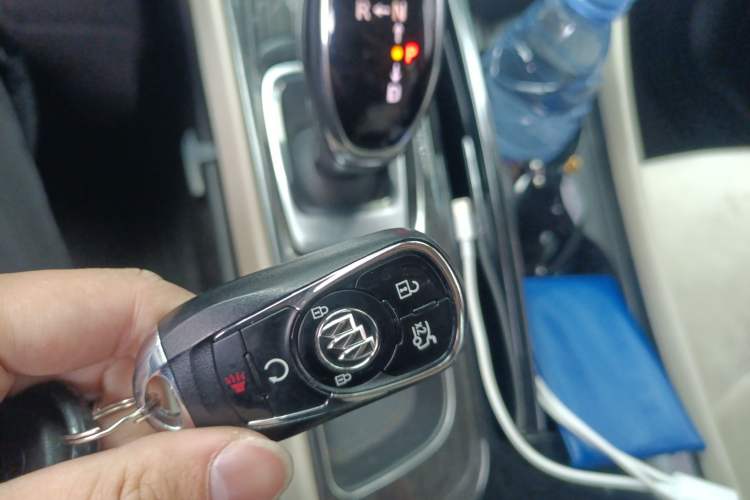 Used Buick LaCrosse 2016 30H Luxury Version Vehicle Key