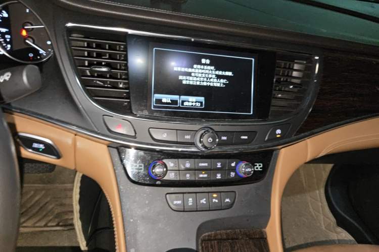 Used Buick LaCrosse 2016 20T Luxury Model Audio And AC Panel