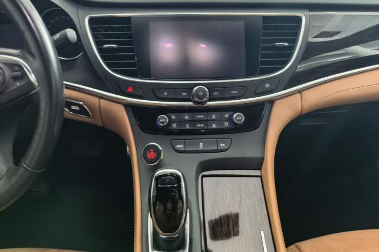 Used Buick LaCrosse 2016 20T Elite Edition Audio And AC Panel