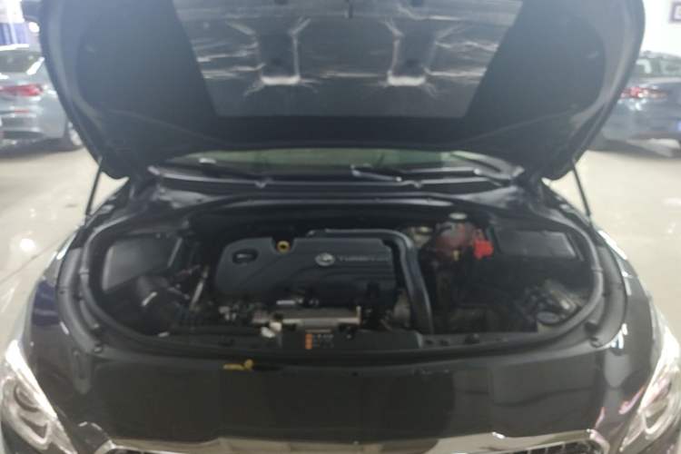 Used Buick LaCrosse 2016 20T Elite Edition Engine Bay