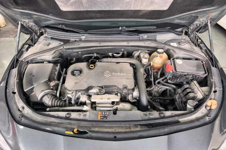 Used Buick LaCrosse 2016 20T Elite Edition Engine Bay
