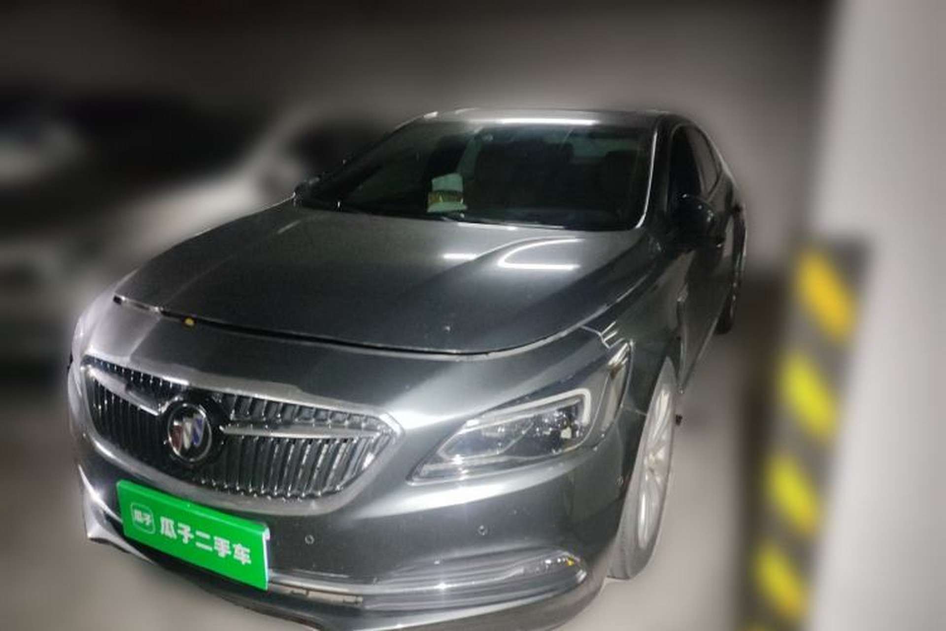 Used Buick LaCrosse 2016 28T Luxury Version Front Left 45 Deg