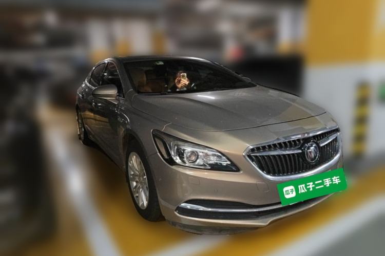 Used Buick LaCrosse 2016 20T Luxury Model Front Right 45 Deg