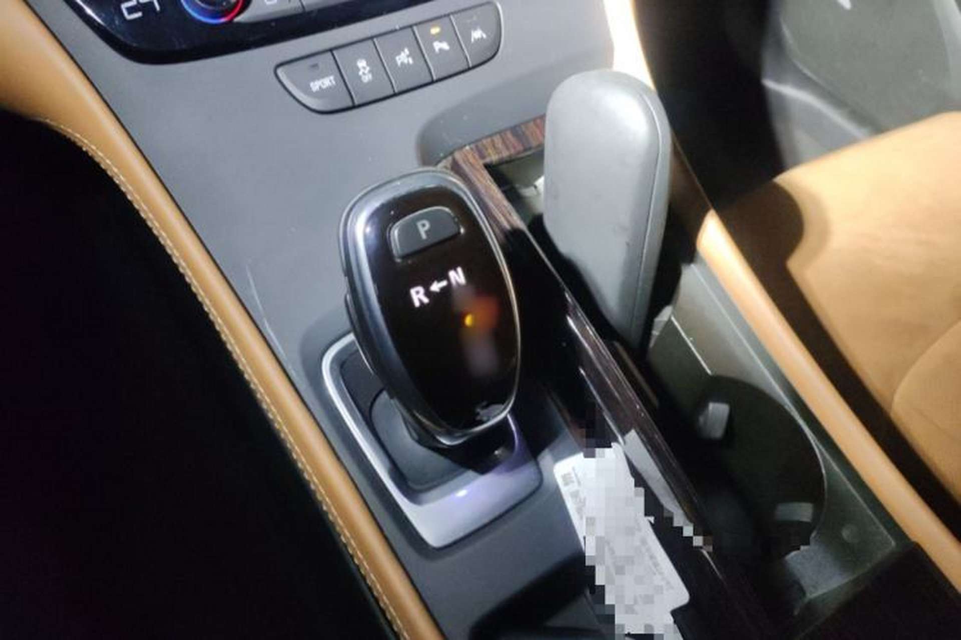 Used Buick LaCrosse 2016 28T Luxury Version Gear Lever