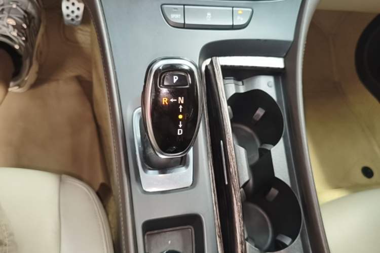 Used Buick LaCrosse 2016 20T Leading Model Gear Lever