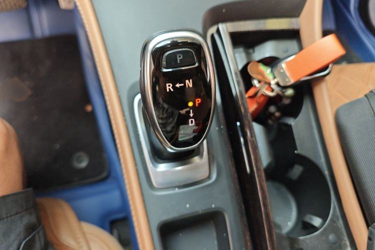 Used Buick LaCrosse 2016 20T Elite Edition Gear Lever