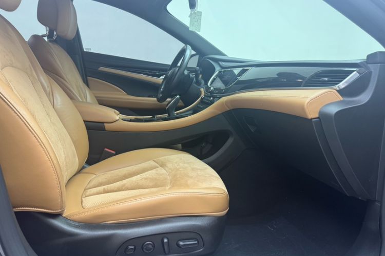 Used Buick LaCrosse 2016 28T Flagship Model Interior 2