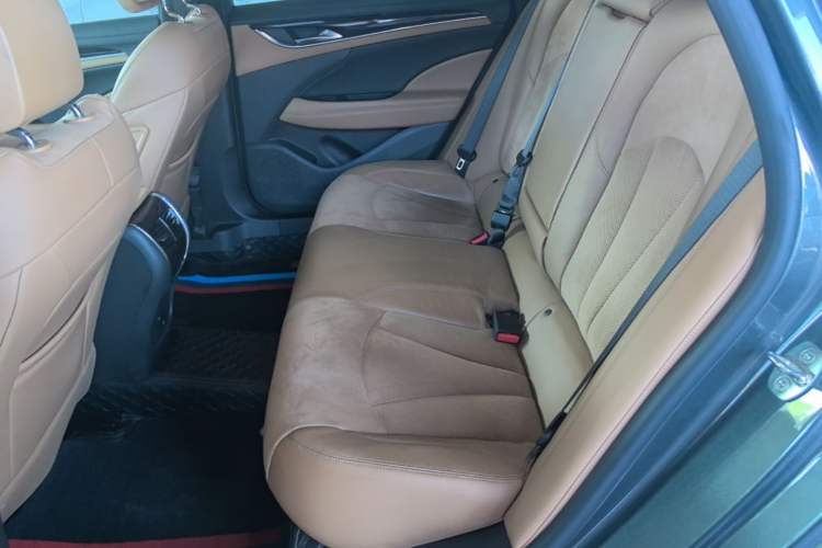 Used Buick LaCrosse 2016 20T Luxury Model Left Rear Seat