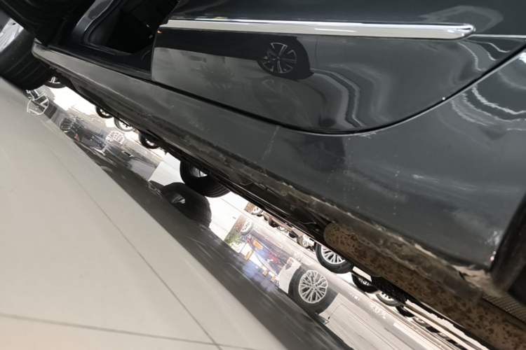 Used Buick LaCrosse 2016 28T Flagship Model Left Side Sill