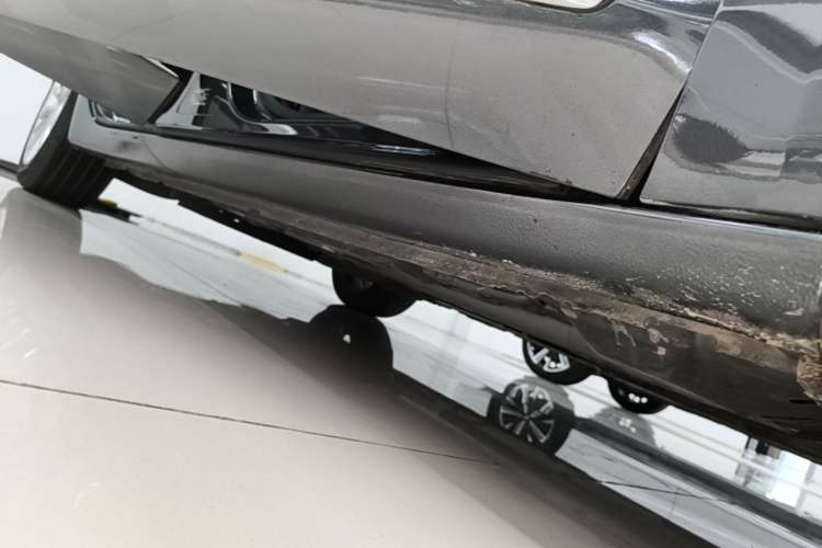 Used Buick LaCrosse 2016 28T Flagship Model Right Side Sill