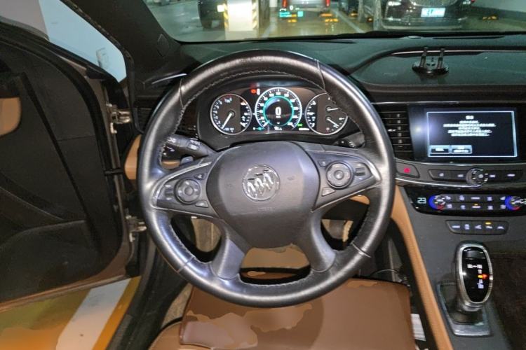 Used Buick LaCrosse 2016 20T Luxury Model Steering Wheel