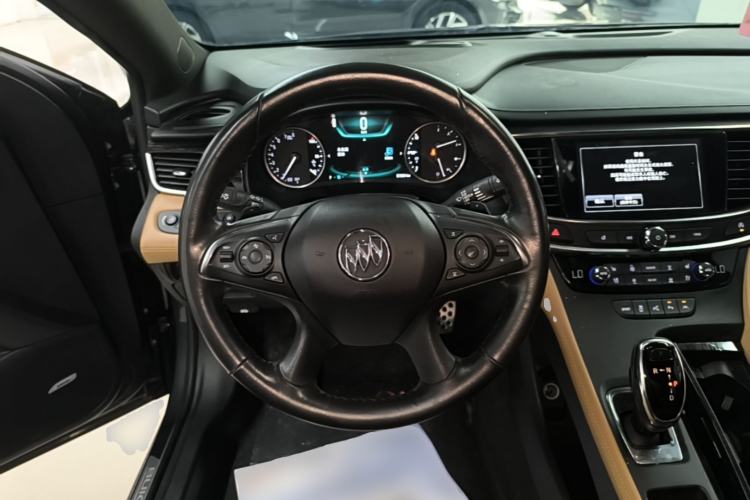 Used Buick LaCrosse 2016 28T Flagship Model Steering Wheel