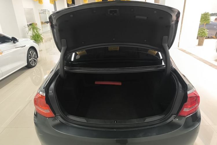 Used Buick LaCrosse 2016 28T Flagship Model Trunk