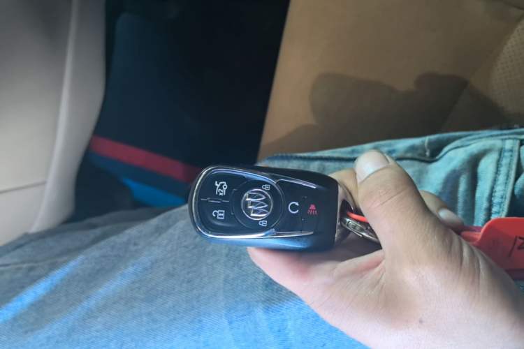 Used Buick LaCrosse 2016 20T Luxury Model Vehicle Key