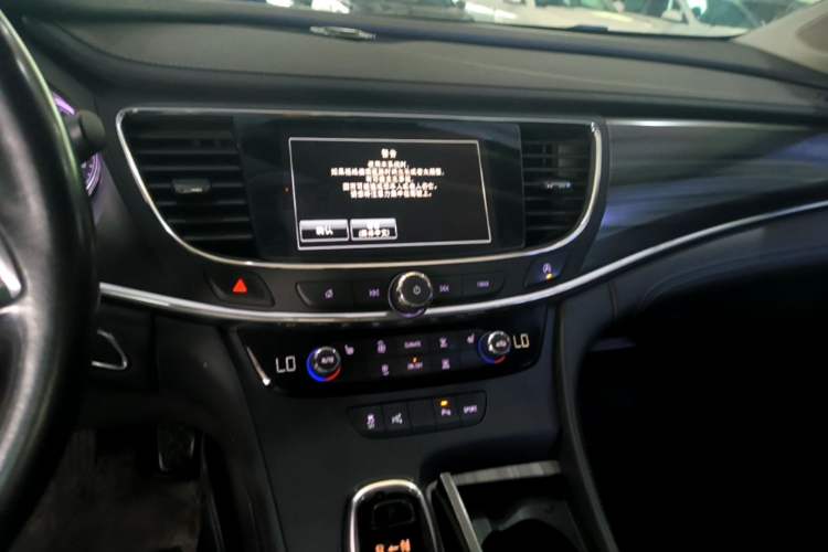 Used Buick LaCrosse 2016 Revised Version 28T Elite Edition Audio And AC Panel