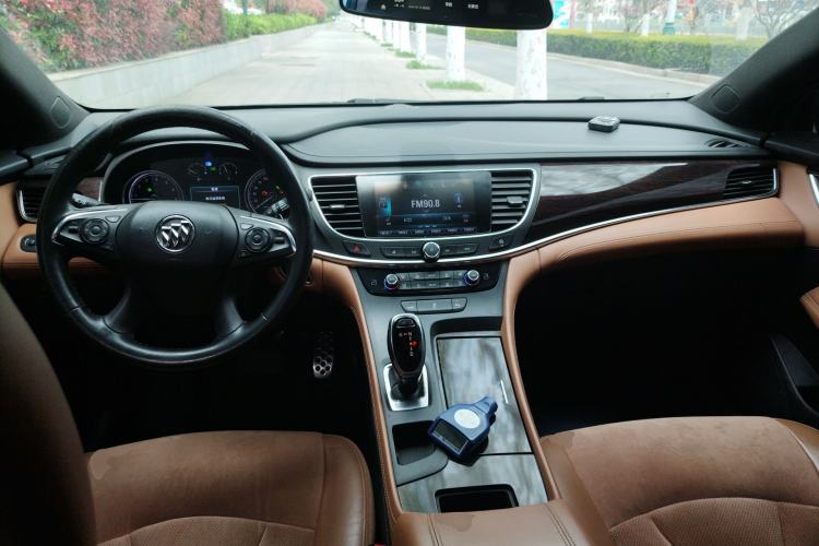 Used Buick LaCrosse 2016 20T Elite Edition Center Console