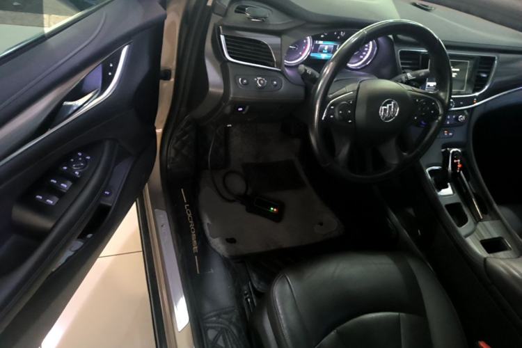 Used Buick LaCrosse 2016 Revised Version 28T Elite Edition Driver Seat